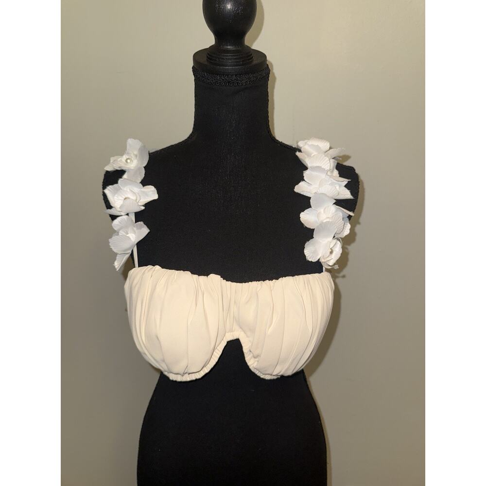 Blithe LA Shell Shaped Bra Top Faux Flowers Beige Color Size Large Mermaid